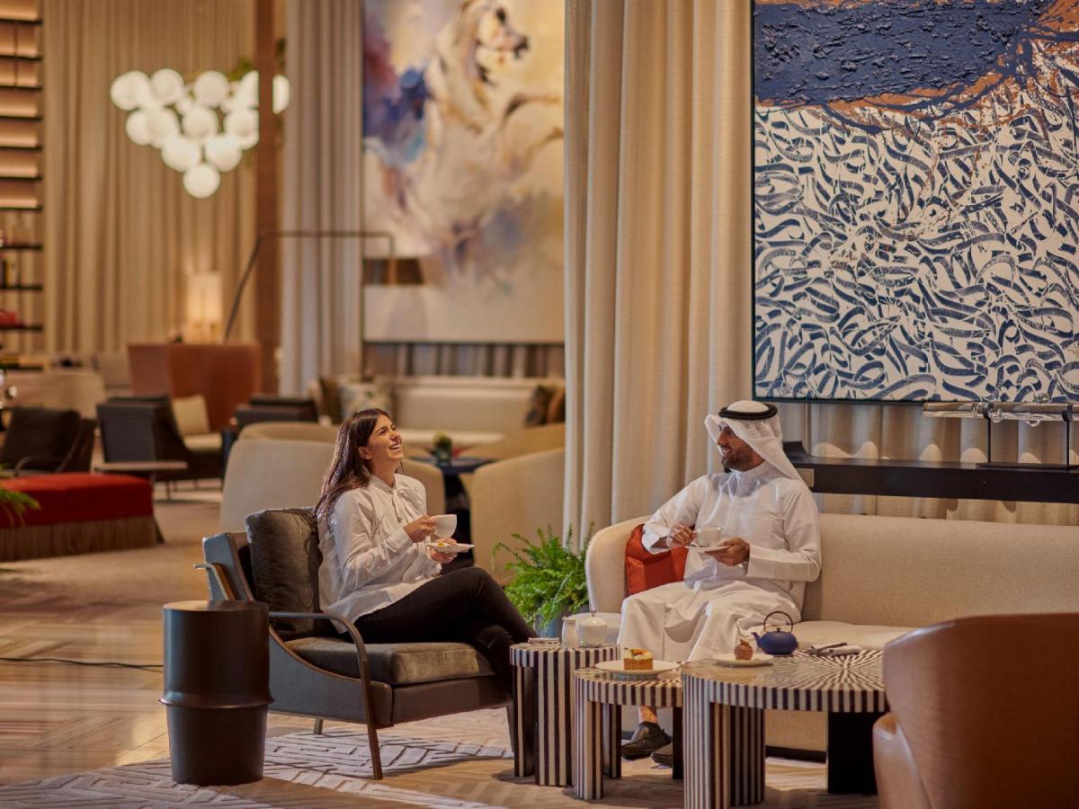 Grand Hyatt Kuwait Otel Kuveyt Dış mekan fotoğraf The lounge at the airport