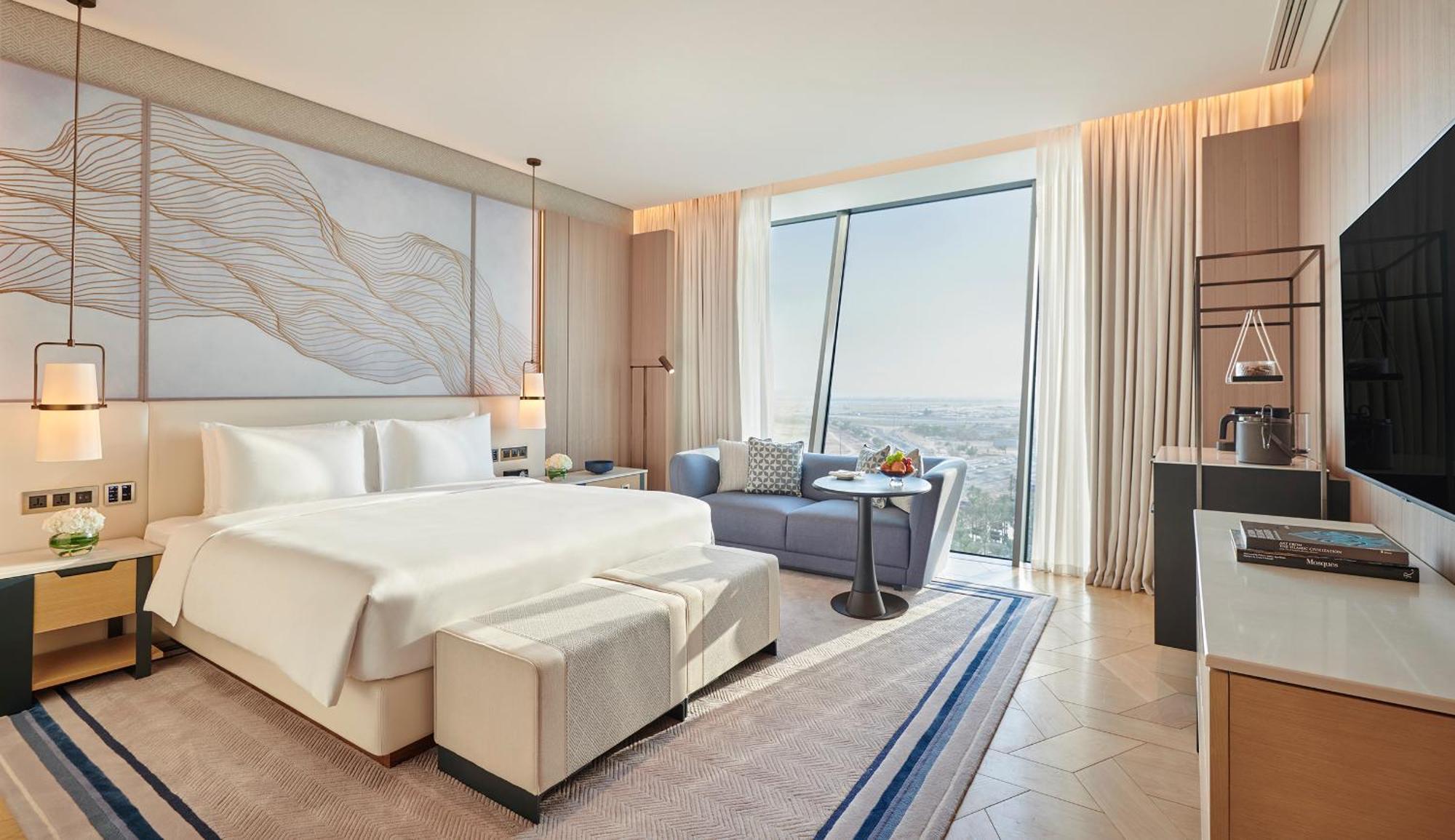Grand Hyatt Kuwait Otel Kuveyt Dış mekan fotoğraf A bedroom at the hotel